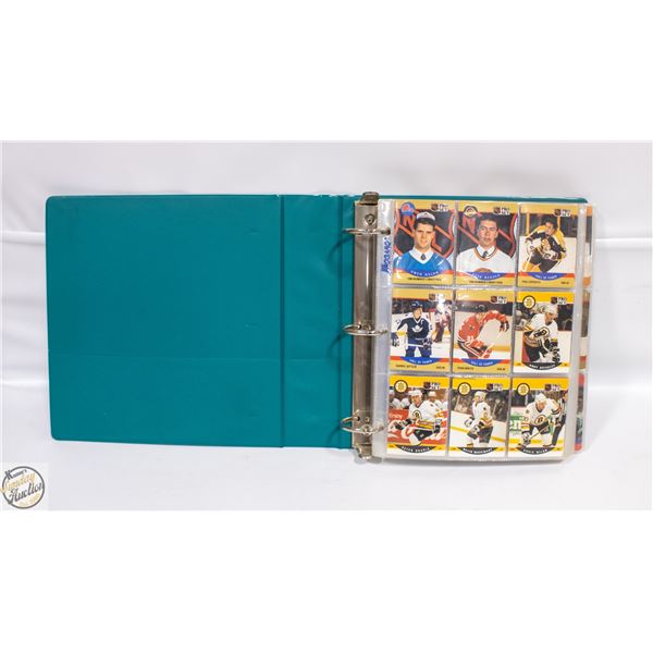 BINDER OF 1990 PRO SET HOCKEY CARDS