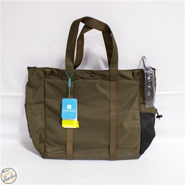 NEW LARGE TRAVEL TOTE GREEN.