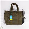 Image 1 : NEW LARGE TRAVEL TOTE GREEN.