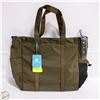 Image 1 : NEW LARGE TRAVEL TOTE GREEN.