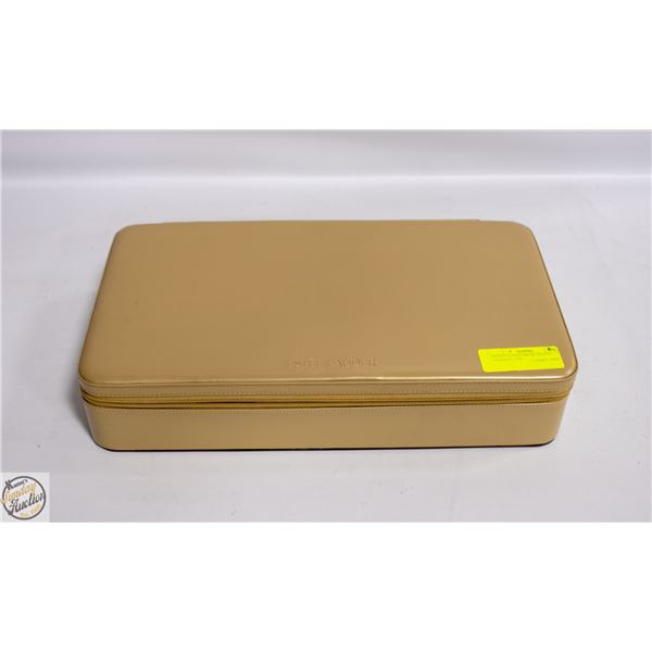ESTEE LAUDER ZIP UP TRAVEL STORAGE CASE