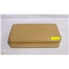 Image 1 : ESTEE LAUDER ZIP UP TRAVEL STORAGE CASE