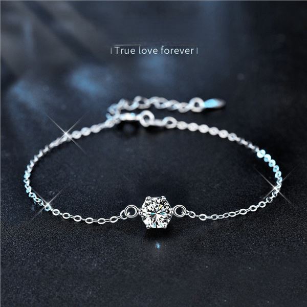 1 CT GRA CERTIFIED ROUND BRILLIANT MOISSANITE