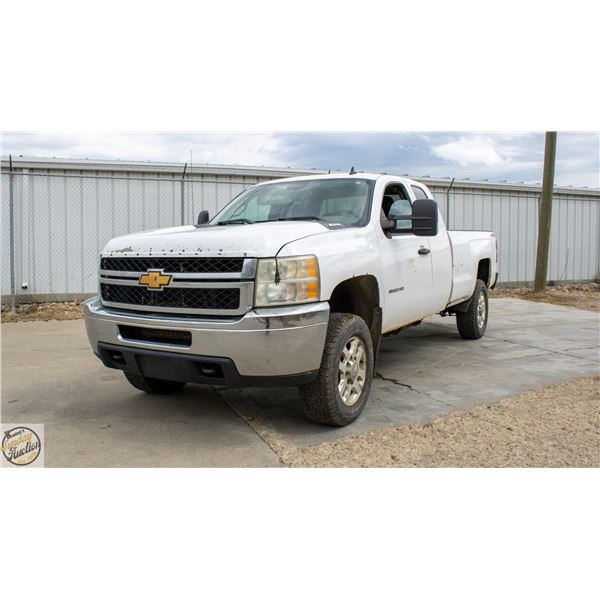 2013 CHEVROLET SILVERADO 3500 HD LT