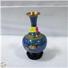 Image 1 : VINTAGE BLUE CHINESE CLOISONNE VASE