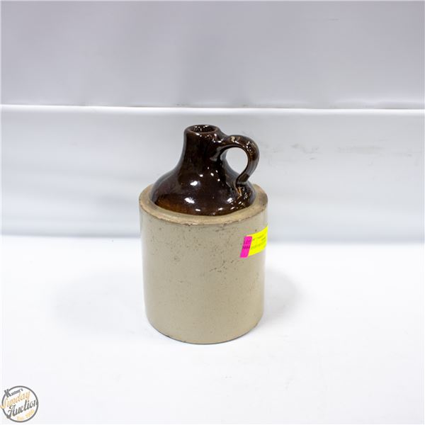 ESTATE VINTAGE CROCK