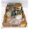 Image 1 : FLAT OF VINTAGE COLLECTIBLES AND MORE