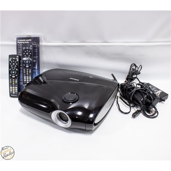 IN FOCUS OVERHEAD PROJECTOR