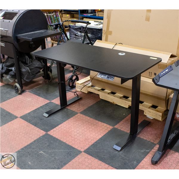 BLACK STANDUP DESK WITH 2 MOTORS