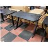 Image 1 : CARBON FIBER GAMING DESK WITH LIGHTS