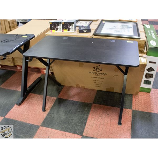CARBON FIBER GAMING DESK WITHOUT LIGHTS