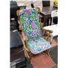 Image 1 : SOLID WOOD ROCKING CHAIR