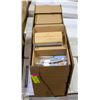 Image 1 : CASE OF 30 PET GROOMING KITS - 3PCS PER KIT