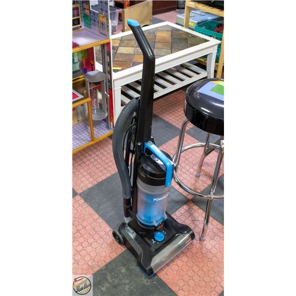BISSEL VACUUM