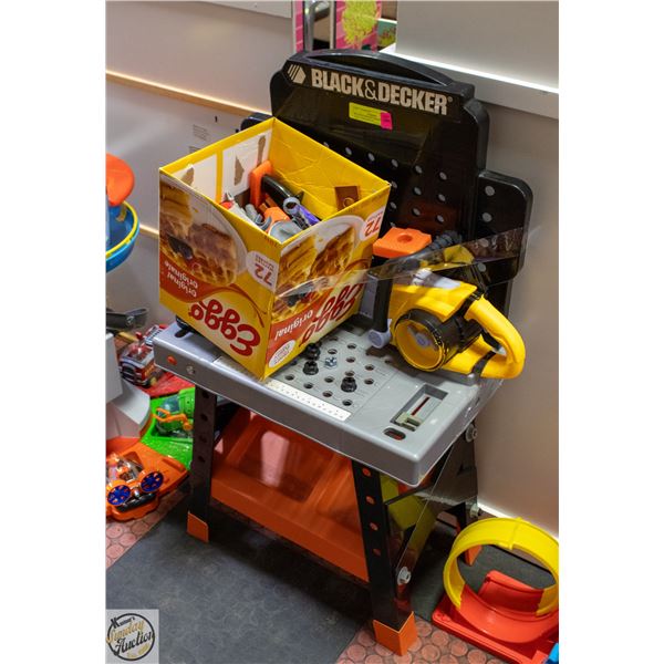 BLACK & DECKER CHILDS PLAY TOOL WORKBENCH