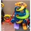Image 1 : FISHER PRICE LITTLE PEOPLE LOOPS & SWOOPS