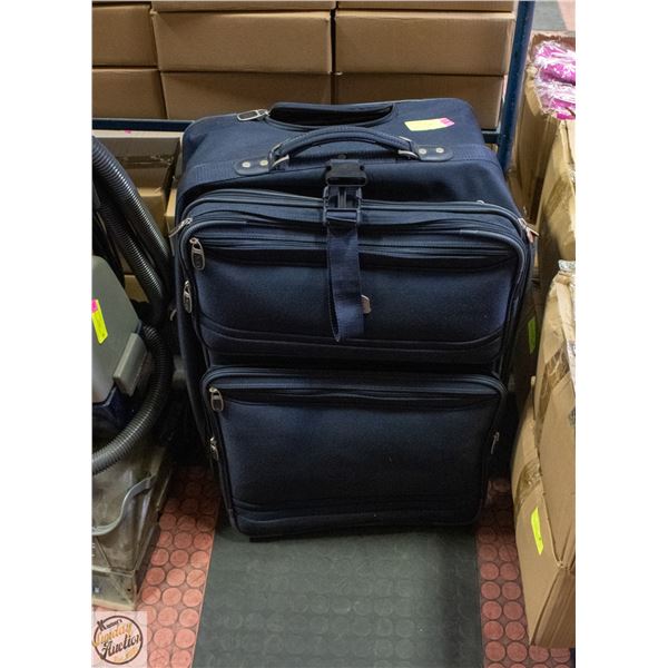 LARGE SUITCASE