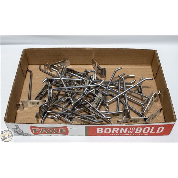 FLAT OF SLAT WALL PEGS