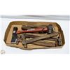 Image 1 : FLAT OF HAMMERS