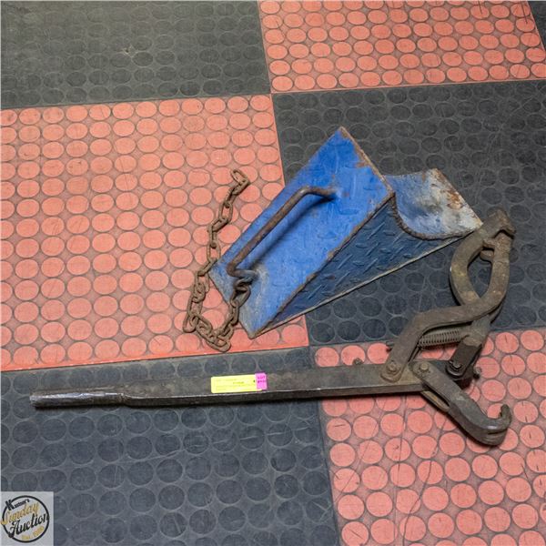 ANTIQUE CHAIN CRAWLER FOR BINDING