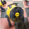Image 1 : DEWALT BENCHTOP FAN LARGE - 22.05 X 11.42 X 20.67"