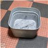Image 1 : ESTATE VINTAGE GALVANIZED SQUARE
