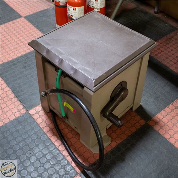 2 TONE BROWN HOSE REEL WITH 50 FT GARDEN HOSE