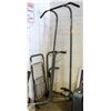 Image 1 : STAMINA PT 1690 FLOOR STANDING PULL UP BAR