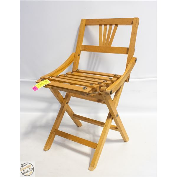 VINTAGE CHILDREN’S FOLDING WOOD CHAIR