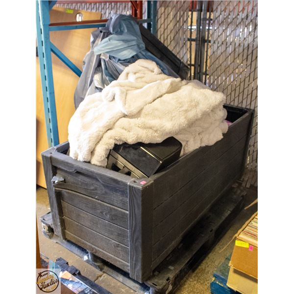 PALLET OF COSTCO STORE RETURNS