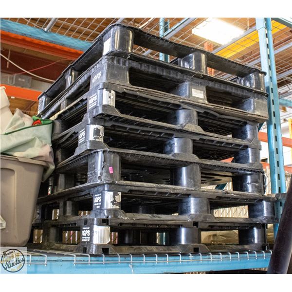 STACK OF 7 HEAVY DUTY PALLETS