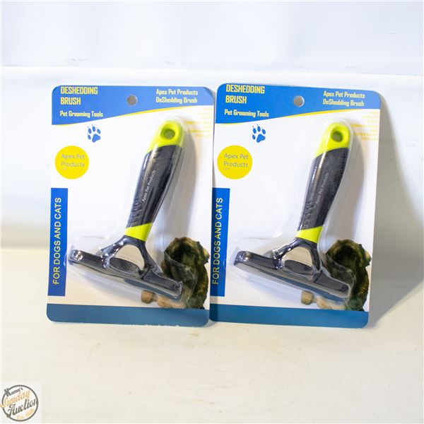 2 X DESHEDDING PET BRUSHES