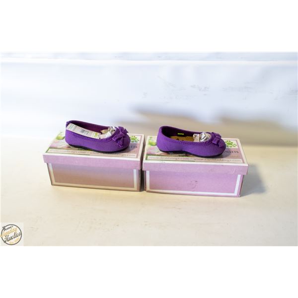 2PRS DAWGS GIRLS DRESS SHOES SZ 5