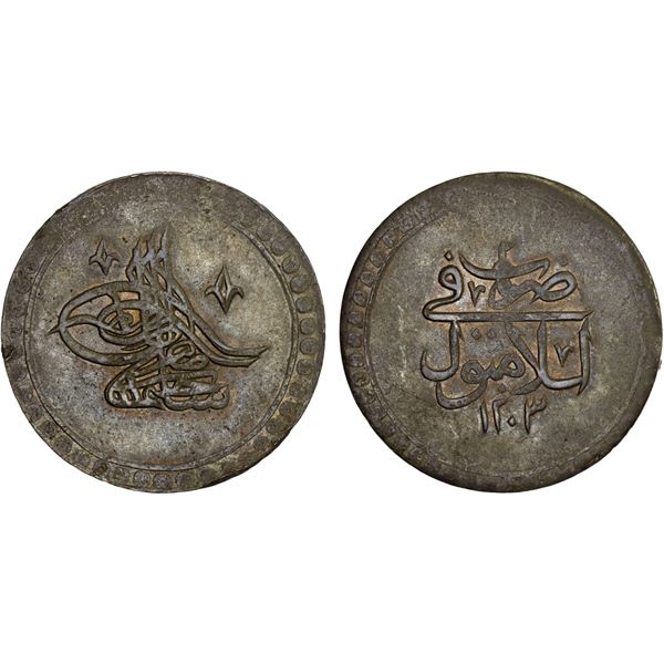 OTTOMAN TURKEY: Selim III, 1789-1807, AR 2 piastres (80 para) (25.36g), Islambul, AH1203 year 2, XF