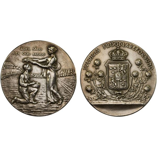 SWEDEN: AR medal (39.97g), ND (1924), XF
