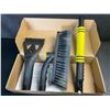 Image 1 : Snow Brush/Scraper Set with Detachable and Extendable Handle - New
