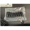 Image 3 : 30W Universal Power Adapter/Laptop Charger Set - Various Size Adapters Included - Brand New