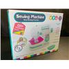 Image 2 : Kids Mini Sewing Machine - Real Working Function with Light & Foot Pedal - New!