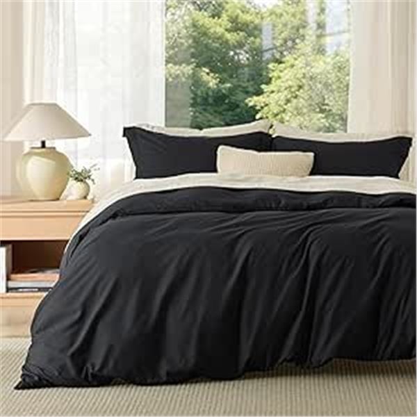 Bedsure Essentials 3PC Queen Size Duvet Cover Set (90" x 90") Black - Brand New