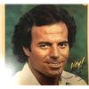 Image 1 : Julio Iglesias signed album