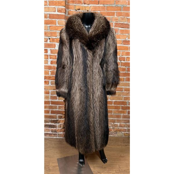 Exceptional Prime Raccoon Fur Full Length Coat