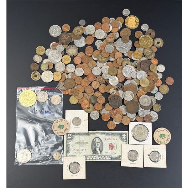 Group of Assorted American and Foreign Currency