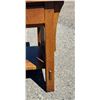 Image 13 : Stickley Mission Oak 3 Drawer Spindle Coffee Table