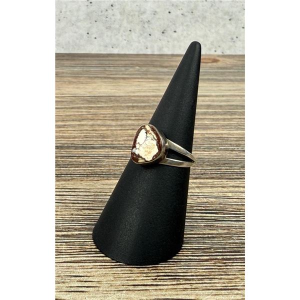 Navajo Sterling Silver Wild Horse Magnesite Ring