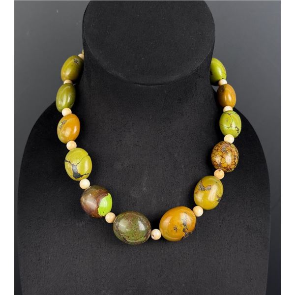 Chinese Hubei Turquoise Necklace