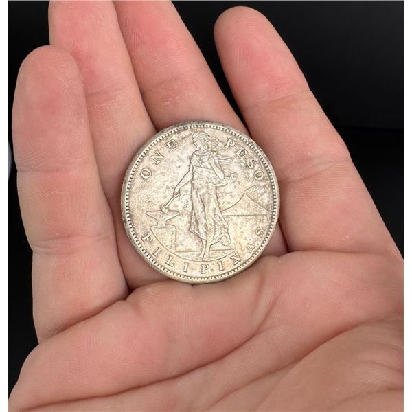 1909 S Philippines Peso Silver Coin