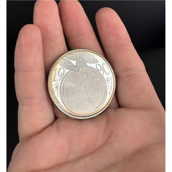 1990 Christmas Silver Troy Ounce Round Coin