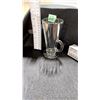 Image 1 : LOT DE 12 TASSES EN VERRE