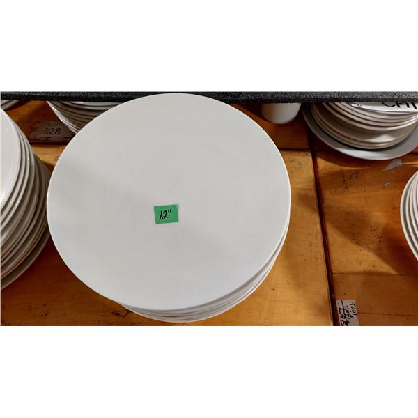 LOT DE 26 ASSIETTES 13”
