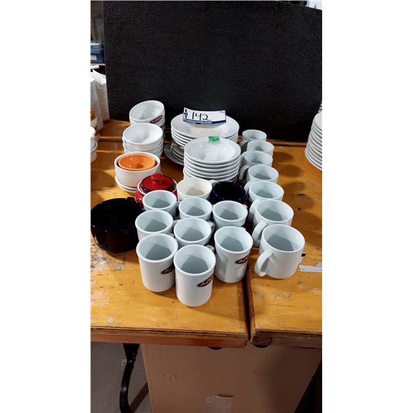 LOT DE 48 PCS ASS.VOIR PHOTO